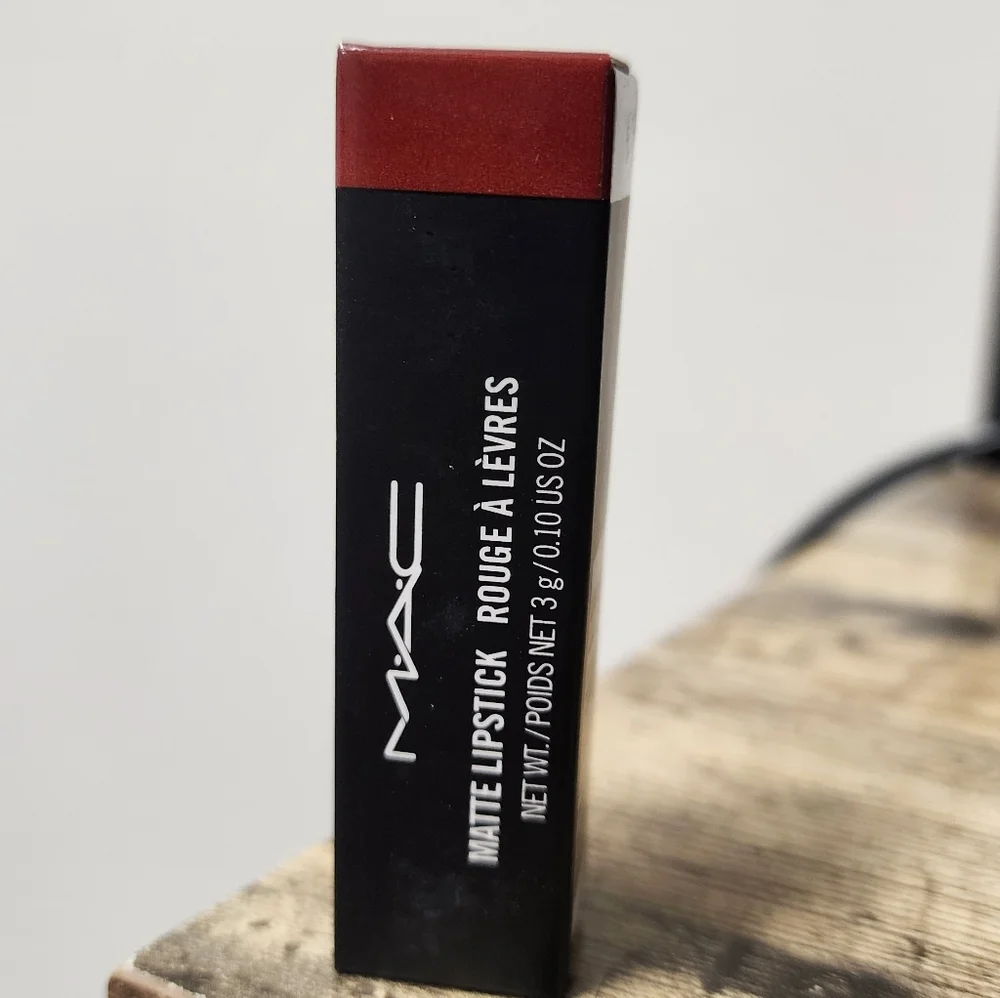 MAC Cosmetics Ruby Woo Matte Red Lipstick New